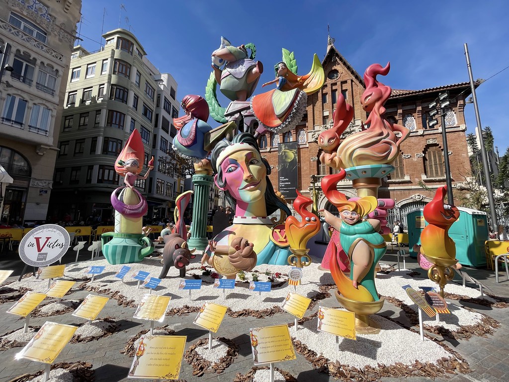 accomodation hotel valencia during fallas march